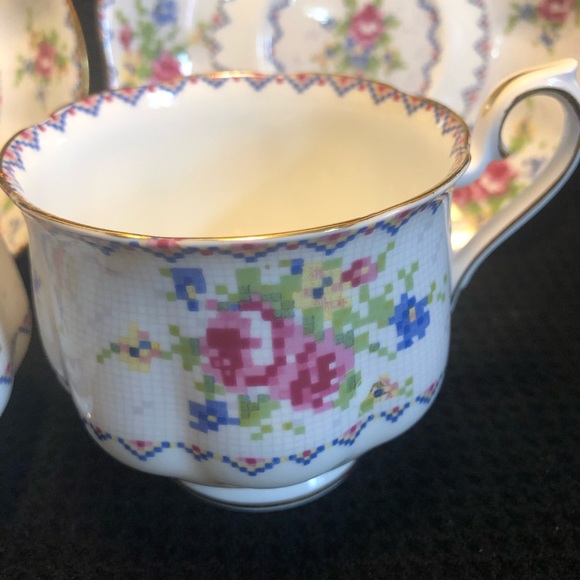 Sweet pair of Petit Point cups and saucers by Royal Albert - Picture 4 of 5